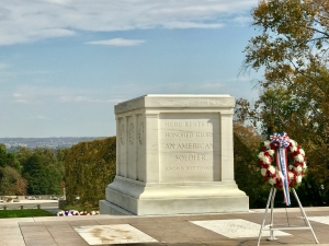 image of the Tomb of the Unknown Soldier in Washington, DC