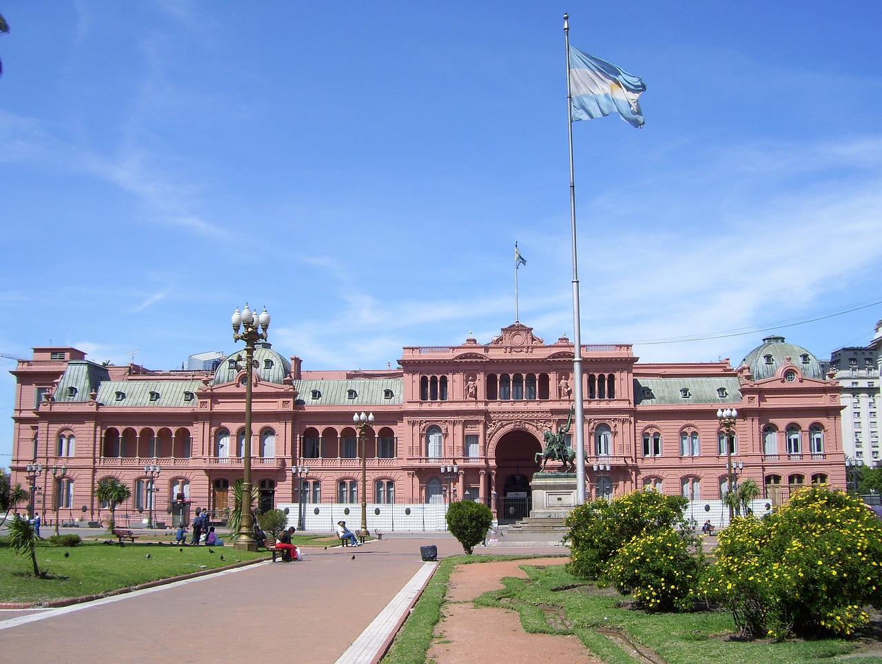 Pink House in Bueno Aires; Argentina - An Increasing Energy Market